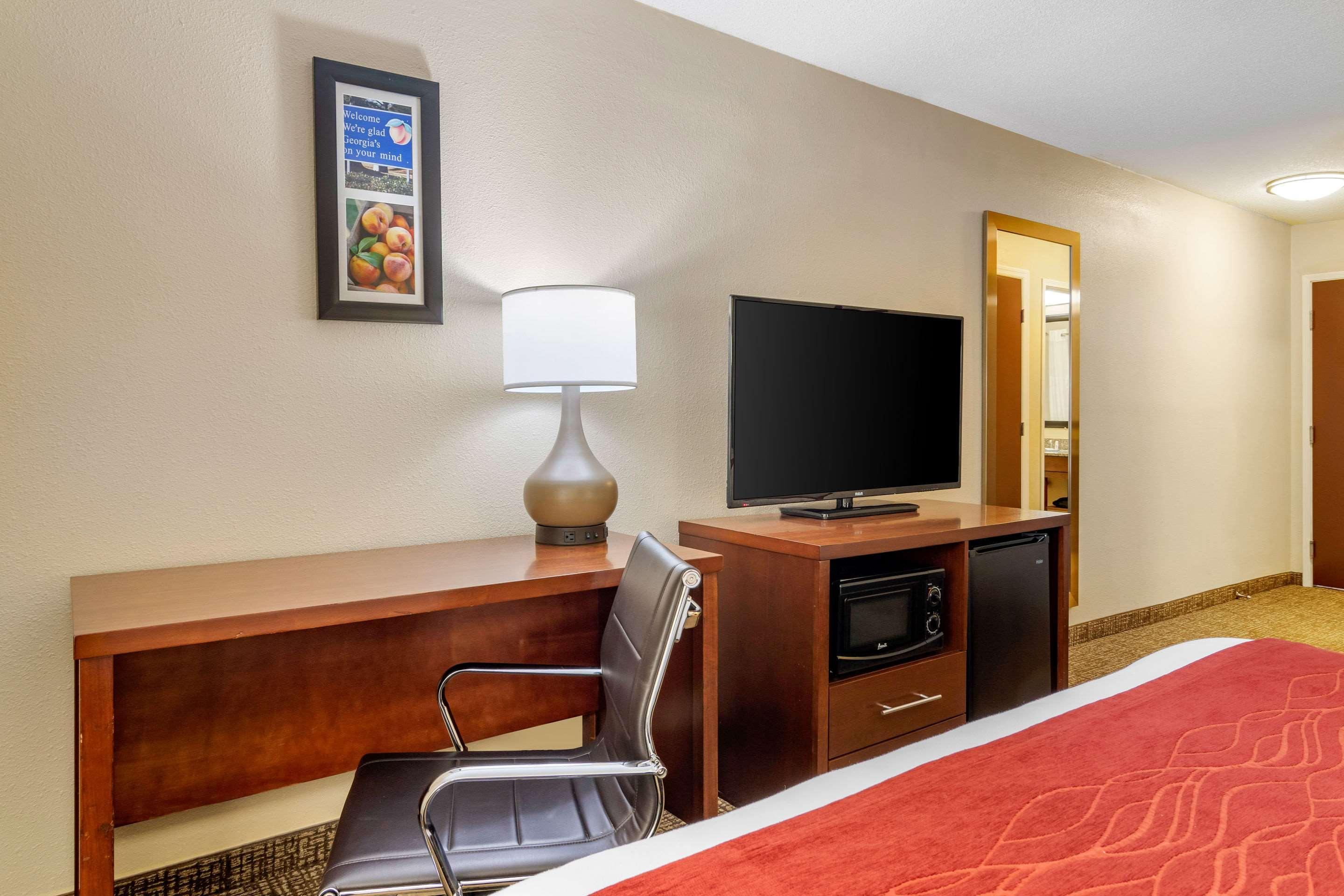 Comfort Inn & Suites Macon North I-75 Bagian luar foto