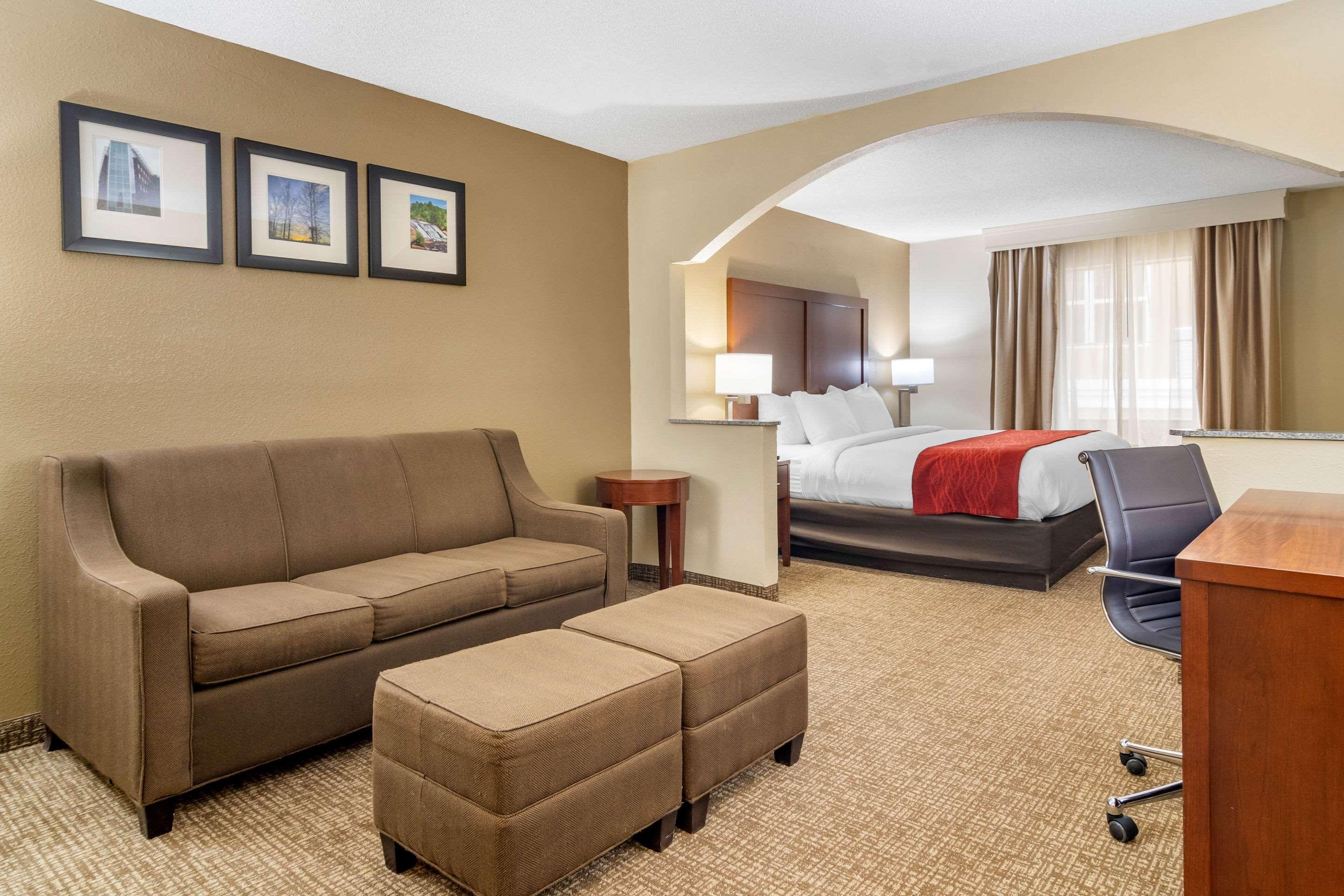 Comfort Inn & Suites Macon North I-75 Bagian luar foto