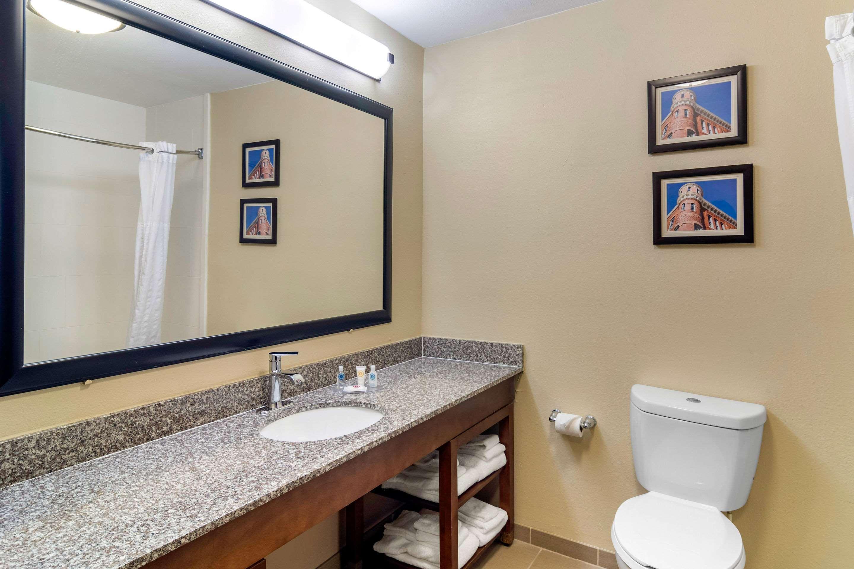 Comfort Inn & Suites Macon North I-75 Bagian luar foto