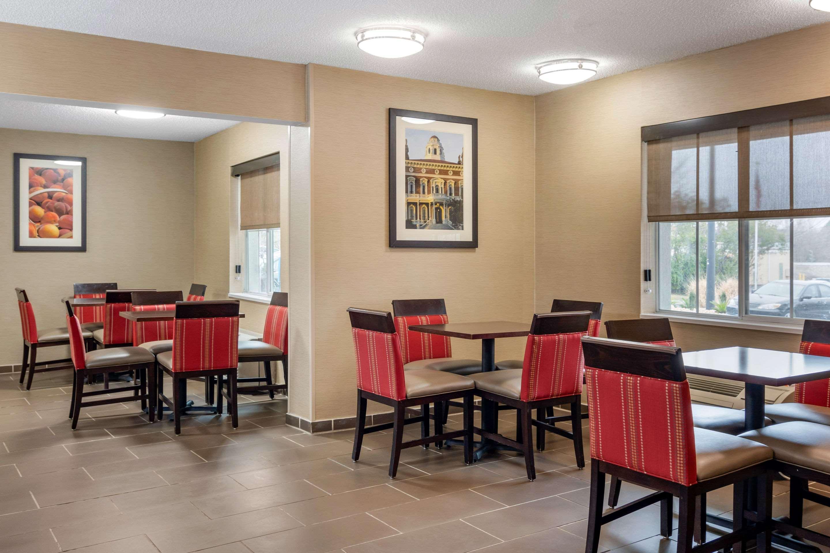 Comfort Inn & Suites Macon North I-75 Bagian luar foto